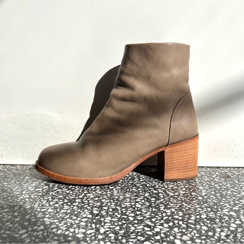 BEEK Falcon Leather Ankle Boots Size 7 - Picture 10 of 14